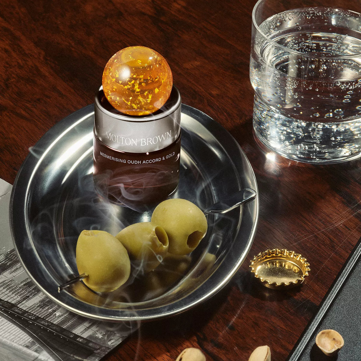 Mesmerising Oudh Accord & Gold Eau de Parfum 30 ml