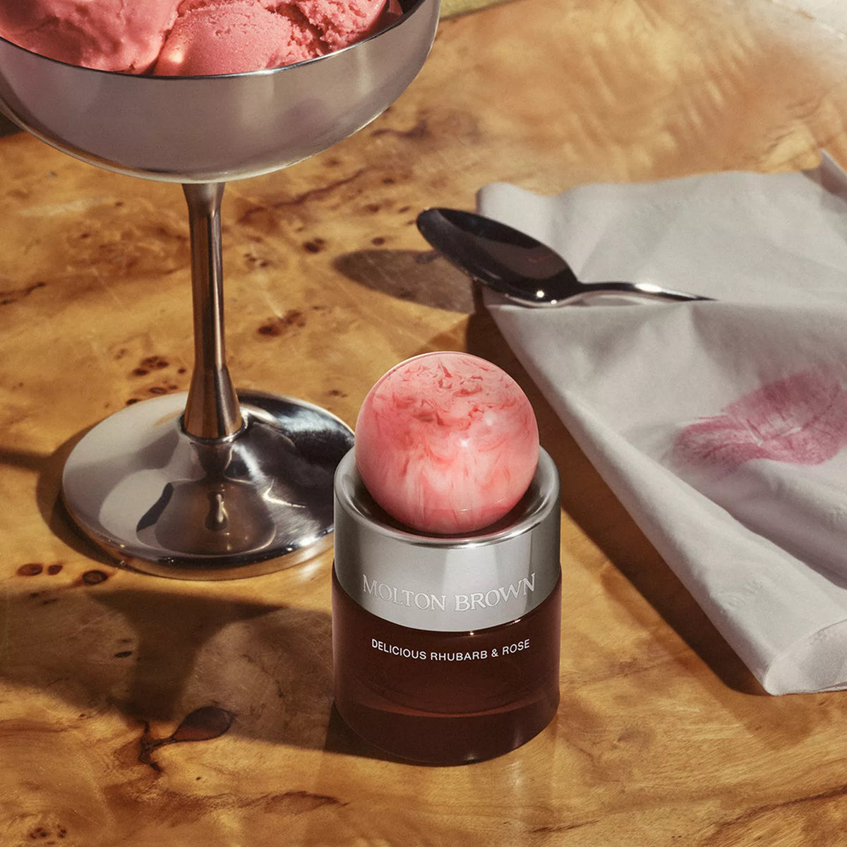 Delicious Rhubarb & Rose Eau de Parfum 30 ml